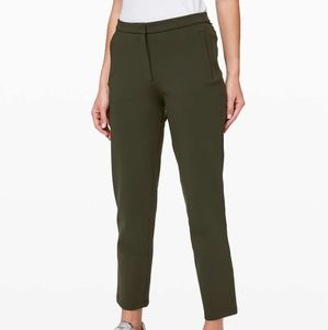 Lululemon on the move pant
